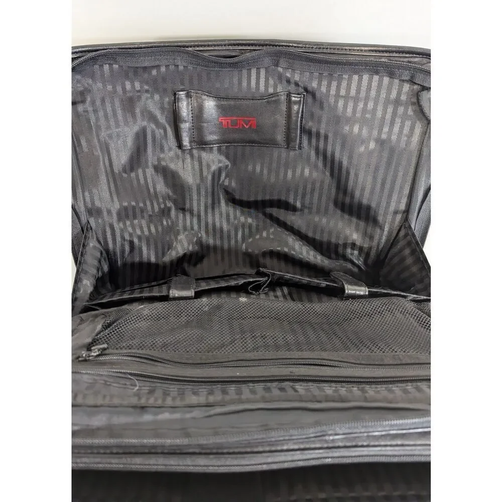 Tumi alpha expandable